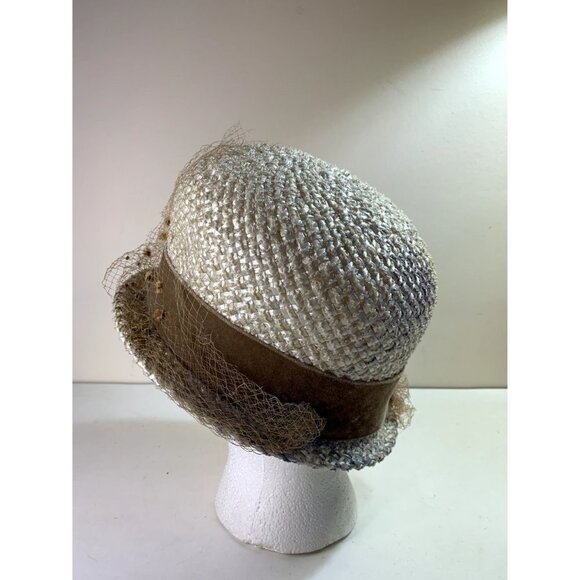 Vintage Women's Straw Hat with Net and Velvet Hat Band 1940s - Picture 6 of 9